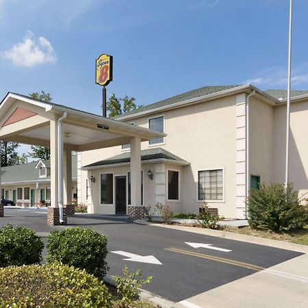 Super 8 By Wyndham Chatsworth/Dalton Екстериор снимка